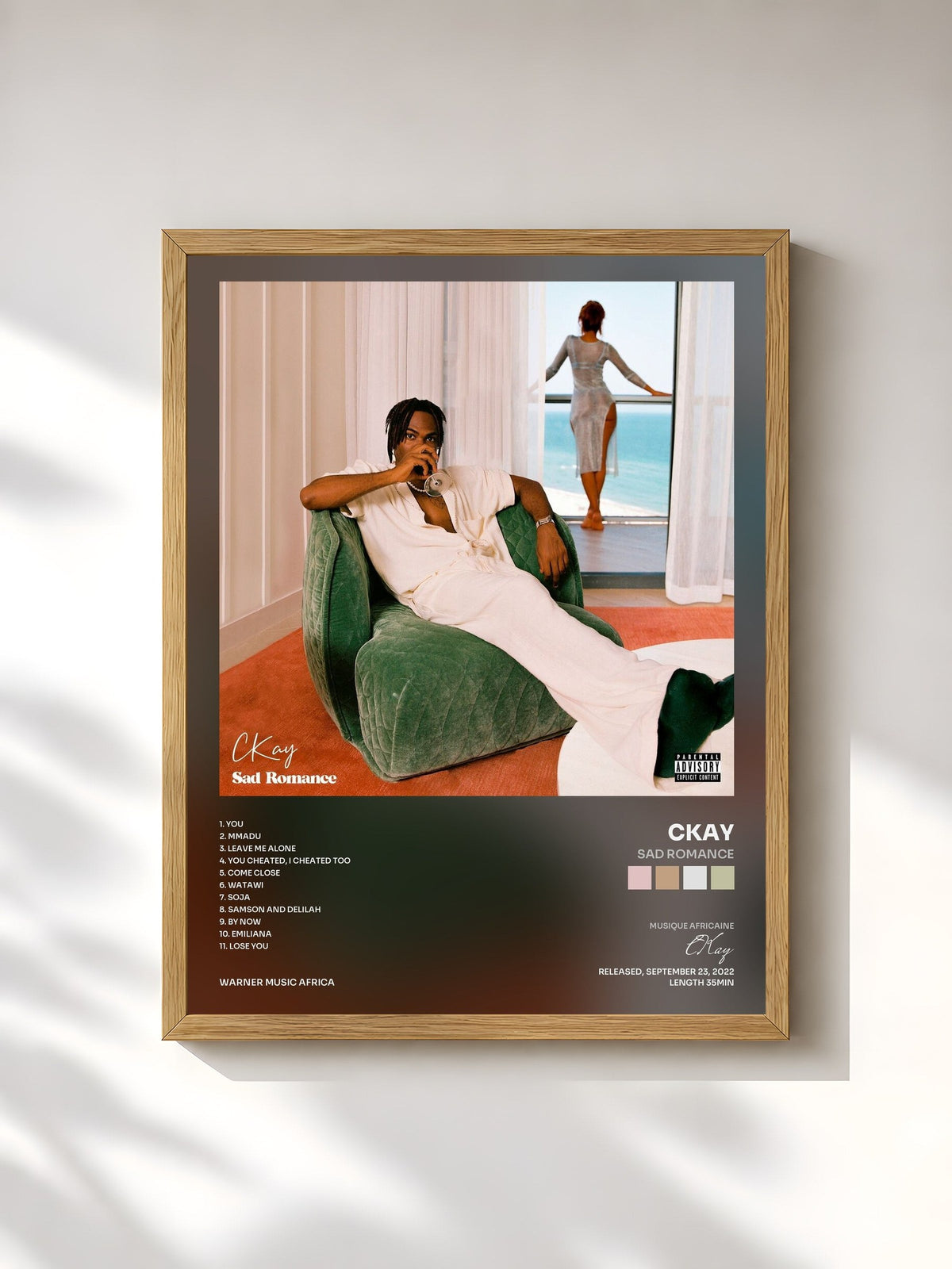 #bois Tableau de l'album Sad Romance de CKay, cadre en bois brut, imprimé et encadré en France