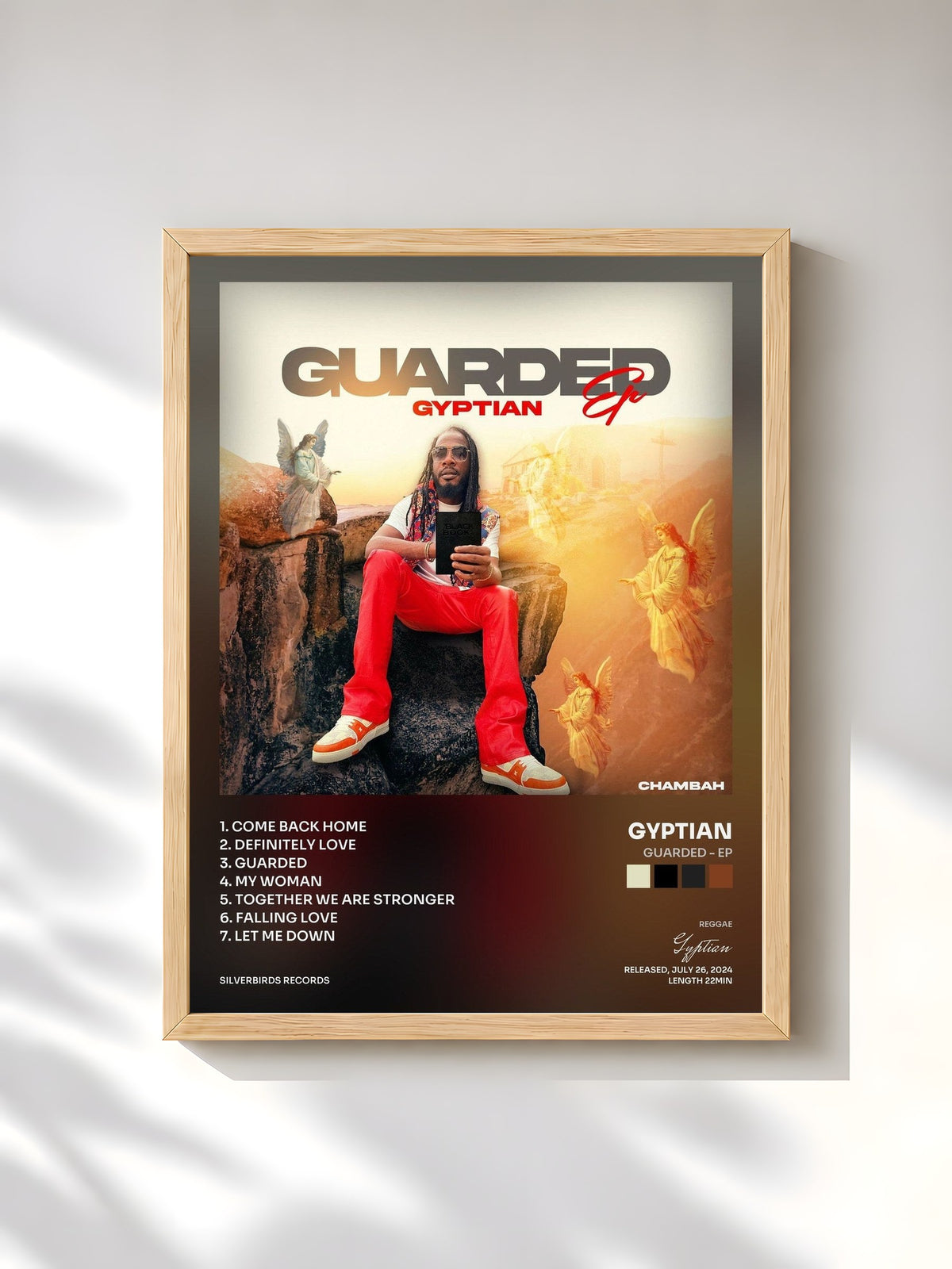 #bois Tableau de l'album Guarded - EP de Gyptian, cadre en bois brut, imprimé et encadré en France