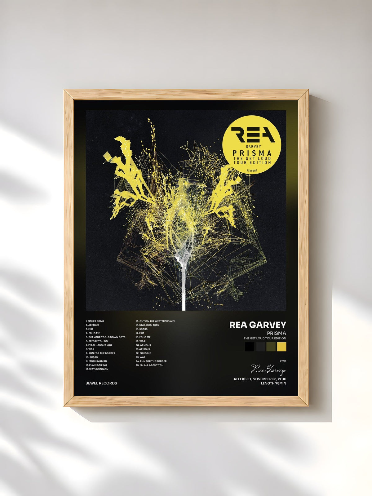 #bois Tableau de l'album Prisma (The Get Loud Tour Edition) de Rea Garvey, cadre en bois brut, imprimé et encadré en France
