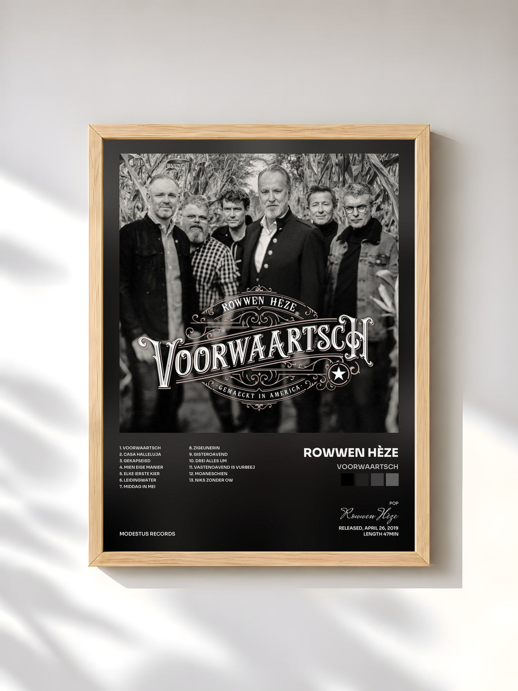 #bois Tableau de l'album Voorwaartsch de Rowwen Hèze, cadre en bois brut, imprimé et encadré en France
