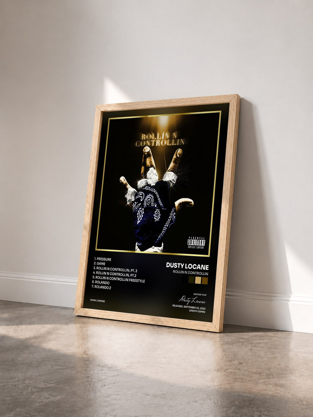 #bois Tableau de l'album ROLLIN N CONTROLLIN de Dusty Locane vu de trois quarts, cadre en bois brut
