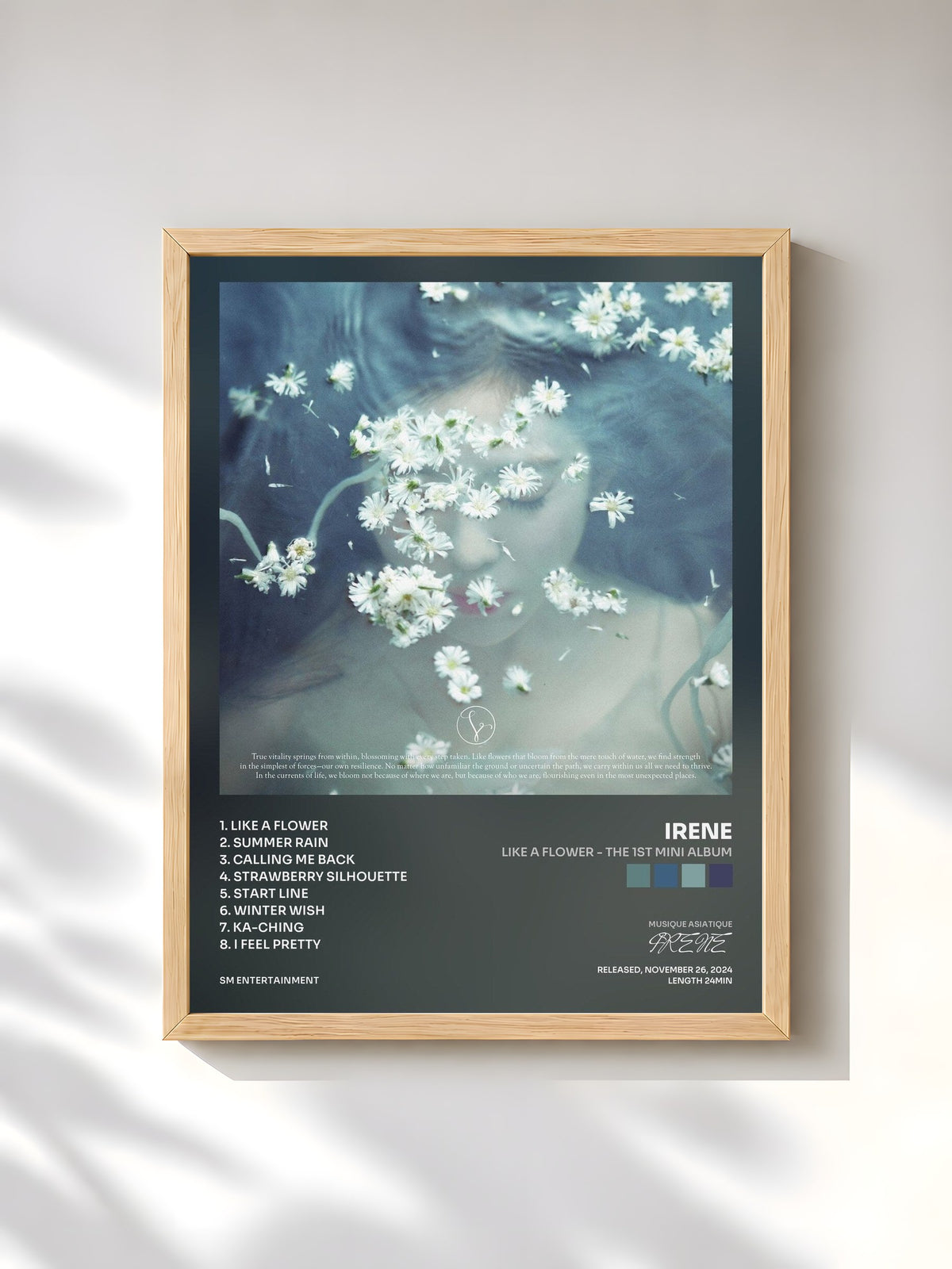 #bois Tableau de l'album Like A Flower - The 1st Mini Album de IRENE, cadre en bois brut, imprimé et encadré en France