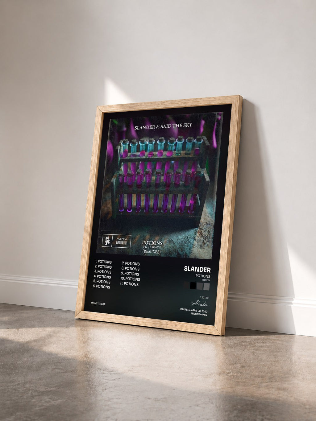 #bois Tableau de l'album Potions (Remixes) de Slander vu de trois quarts, cadre en bois brut
