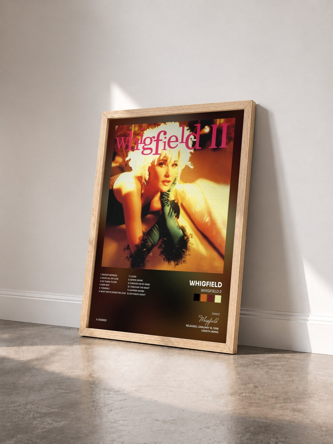 #bois Tableau de l'album Whigfield 2 de Whigfield vu de trois quarts, cadre en bois brut