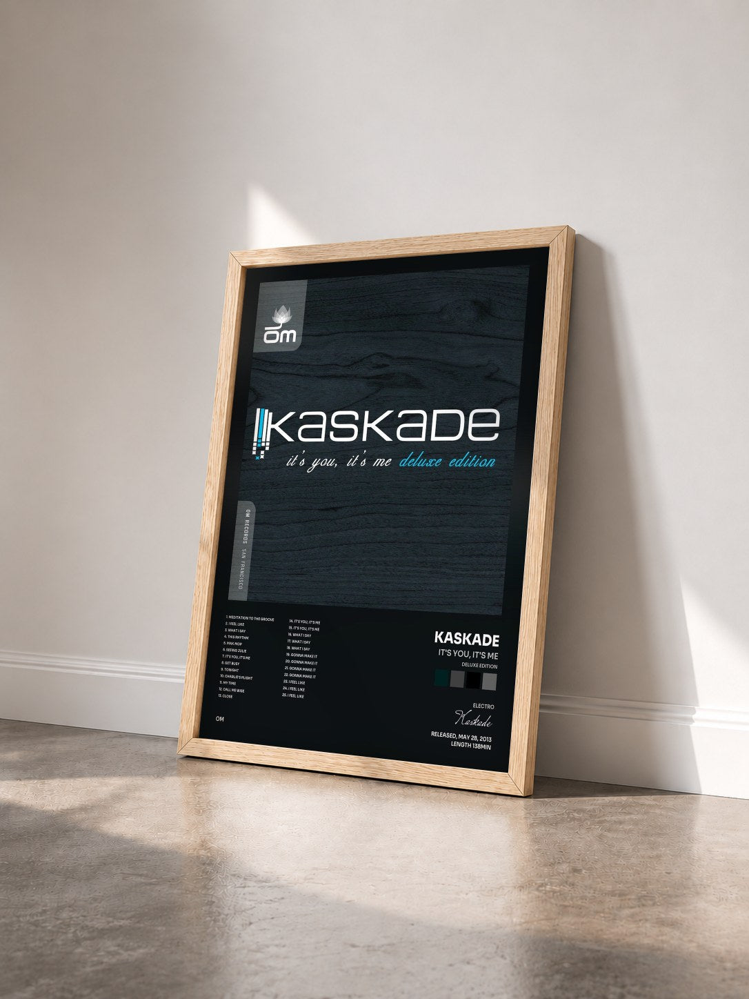 #bois Tableau de l'album It's You, It's Me (Deluxe Edition) de Kaskade vu de trois quarts, cadre en bois brut