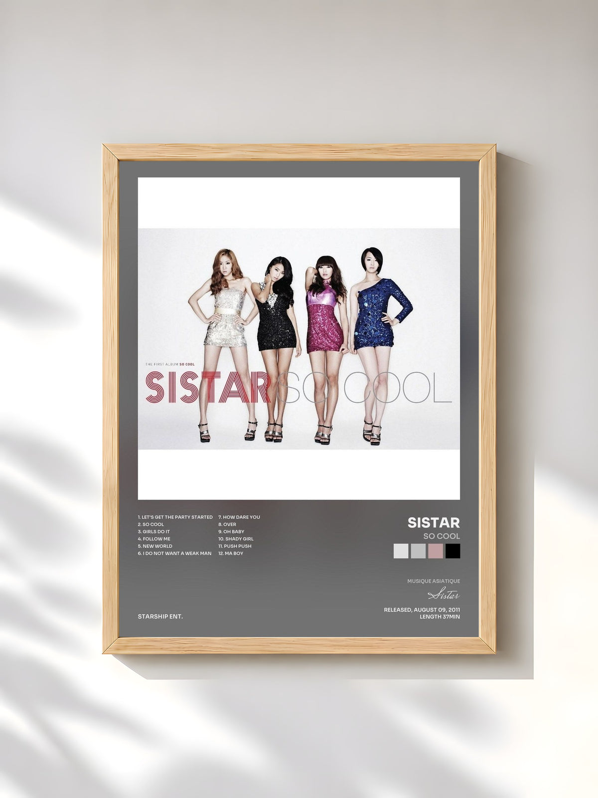 #bois Tableau de l'album SO COOL de Sistar, cadre en bois brut, imprimé et encadré en France