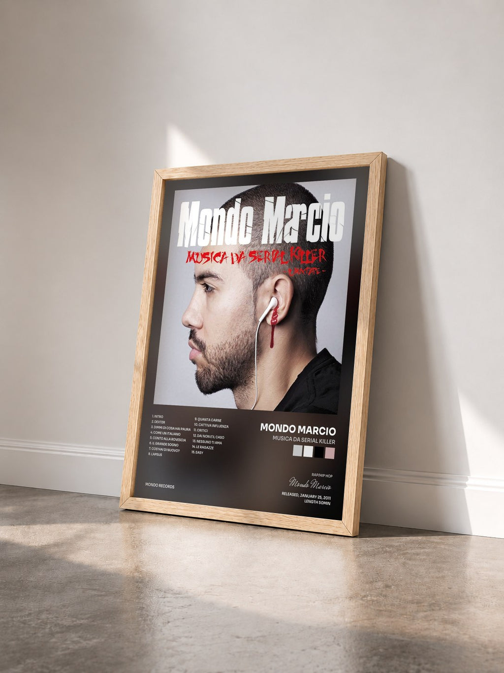 #bois Tableau de l'album Musica da Serial Killer de Mondo Marcio vu de trois quarts, cadre en bois brut