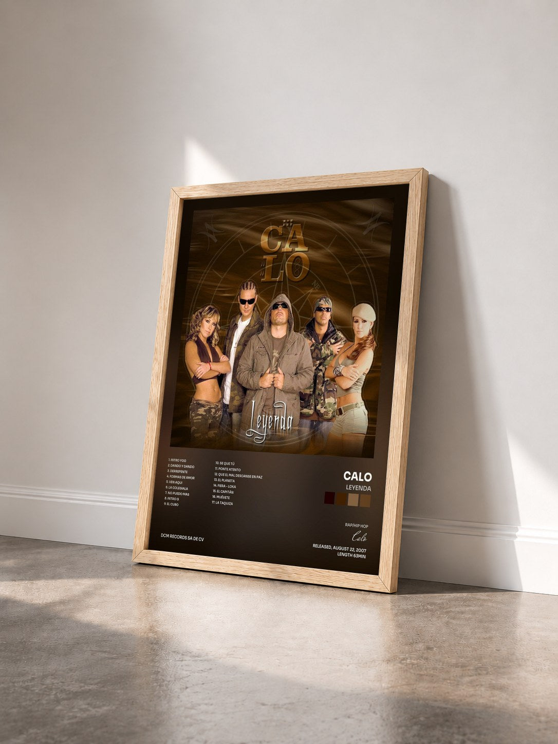 #bois Tableau de l'album Leyenda de Calo vu de trois quarts, cadre en bois brut
