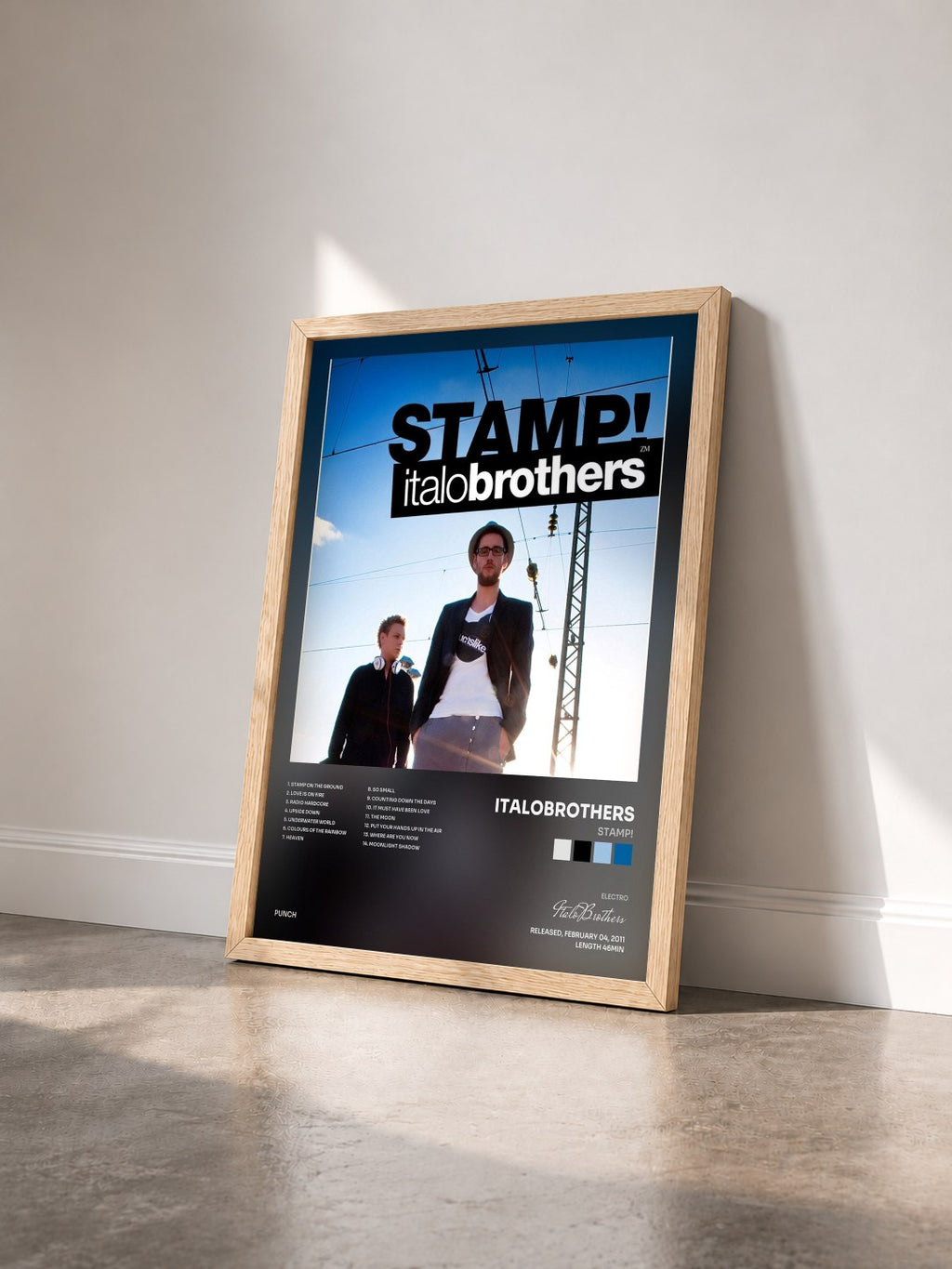 #bois Tableau de l'album Stamp! de ItaloBrothers vu de trois quarts, cadre en bois brut