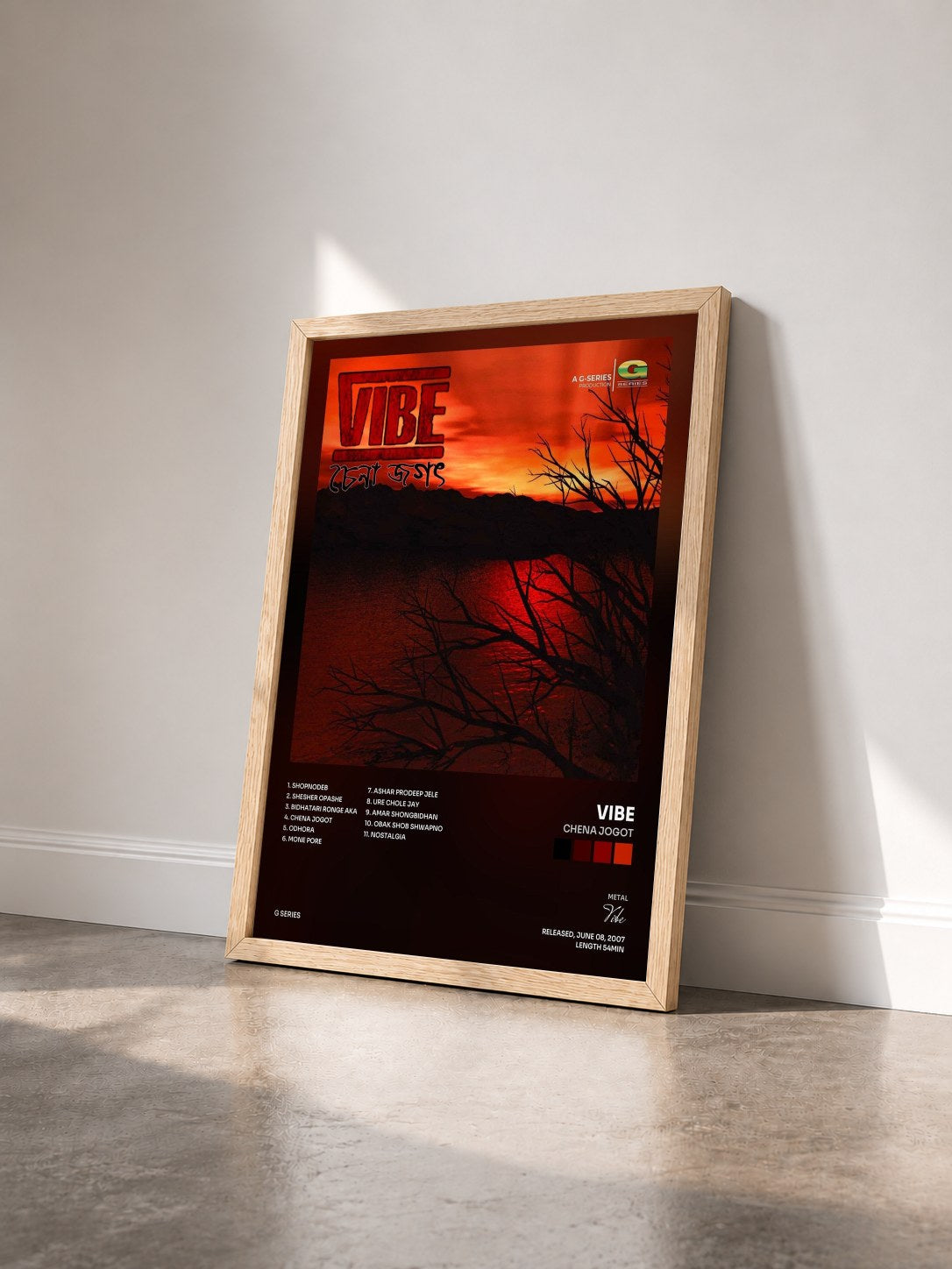 #bois Tableau de l'album Chena Jogot de Vibe vu de trois quarts, cadre en bois brut