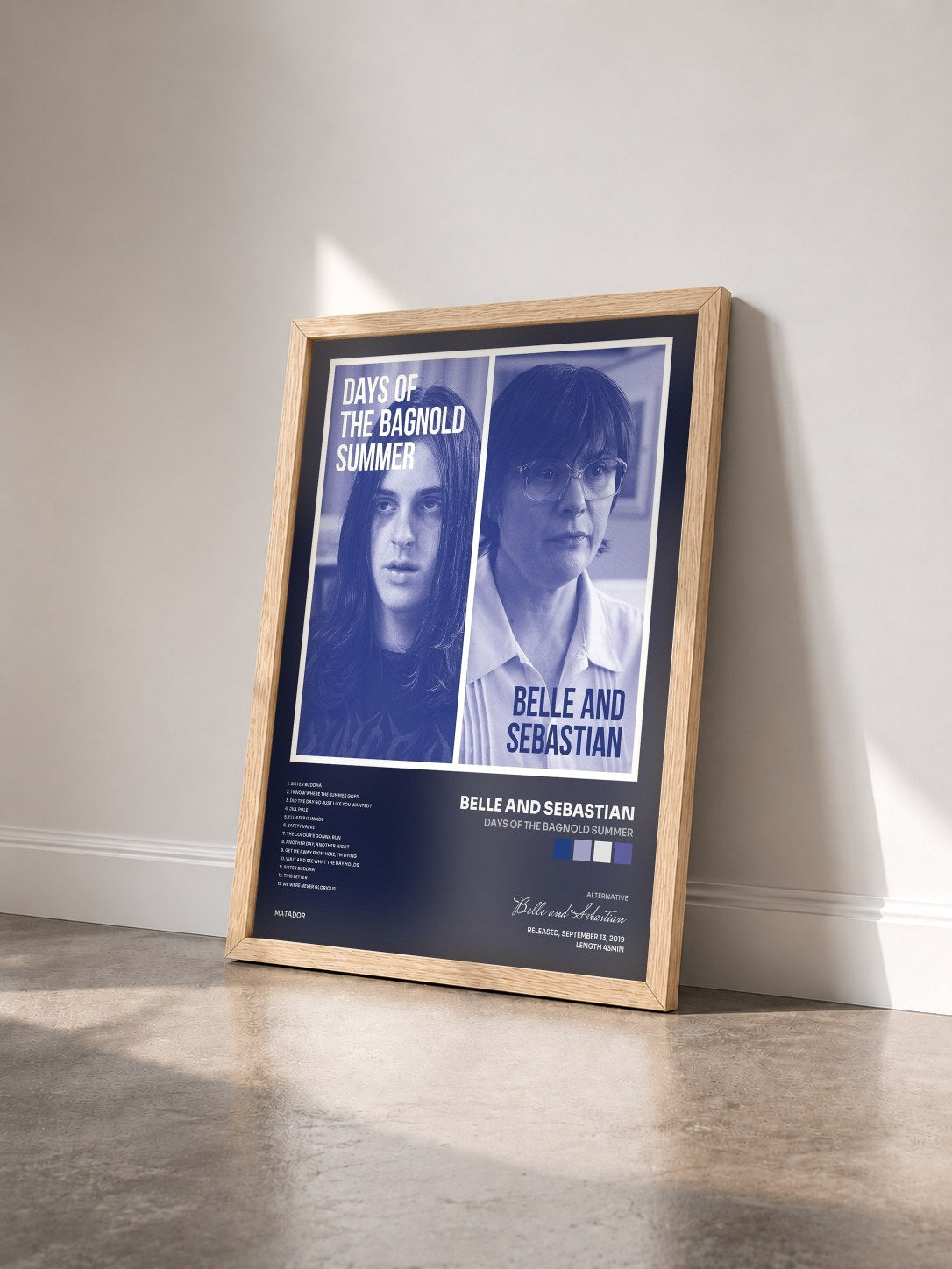 #bois Tableau de l'album Days of the Bagnold Summer de Belle and Sebastian vu de trois quarts, cadre en bois brut