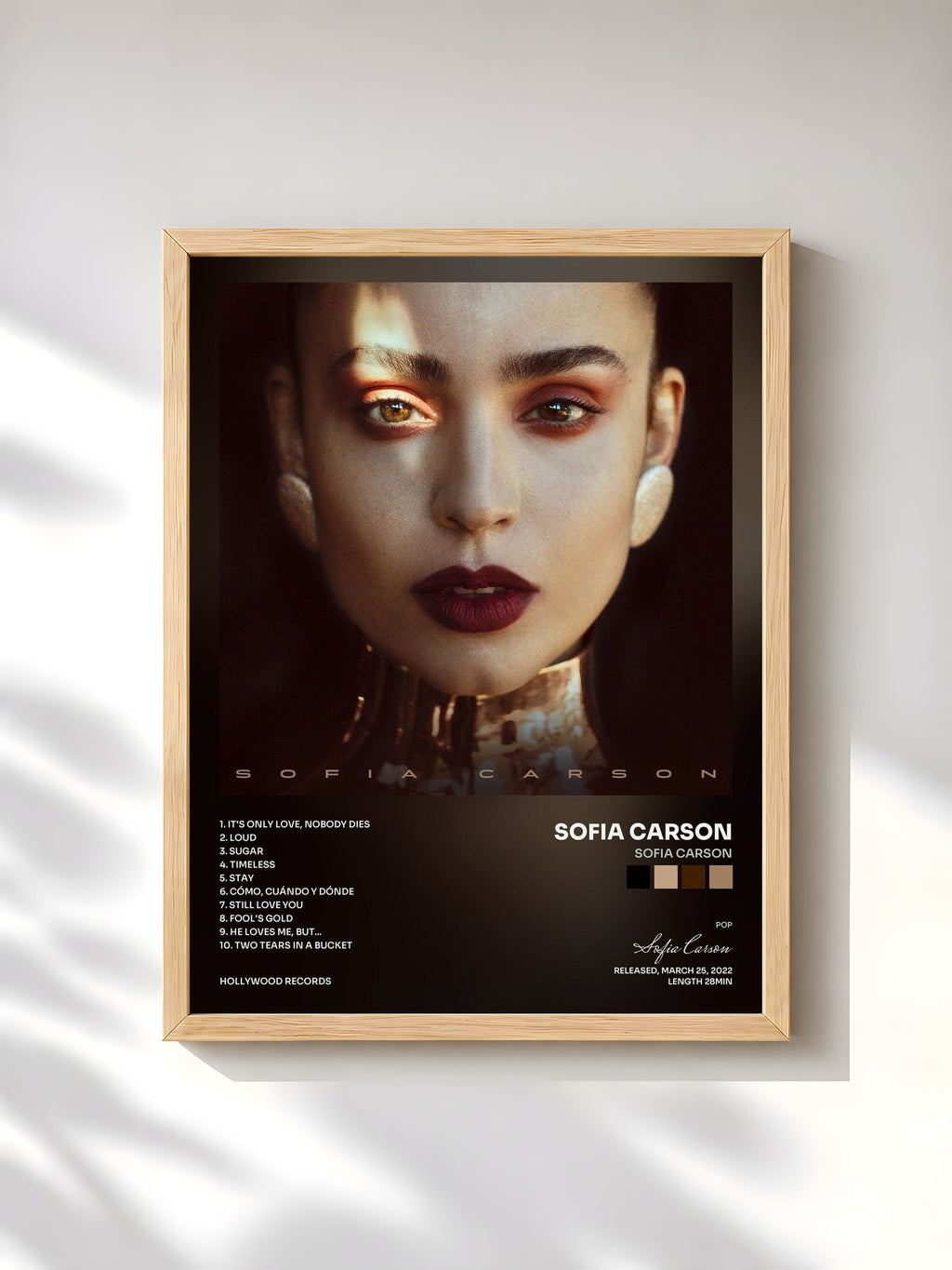 #bois Tableau de l'album Sofia Carson de Sofia Carson, cadre en bois brut, imprimé et encadré en France