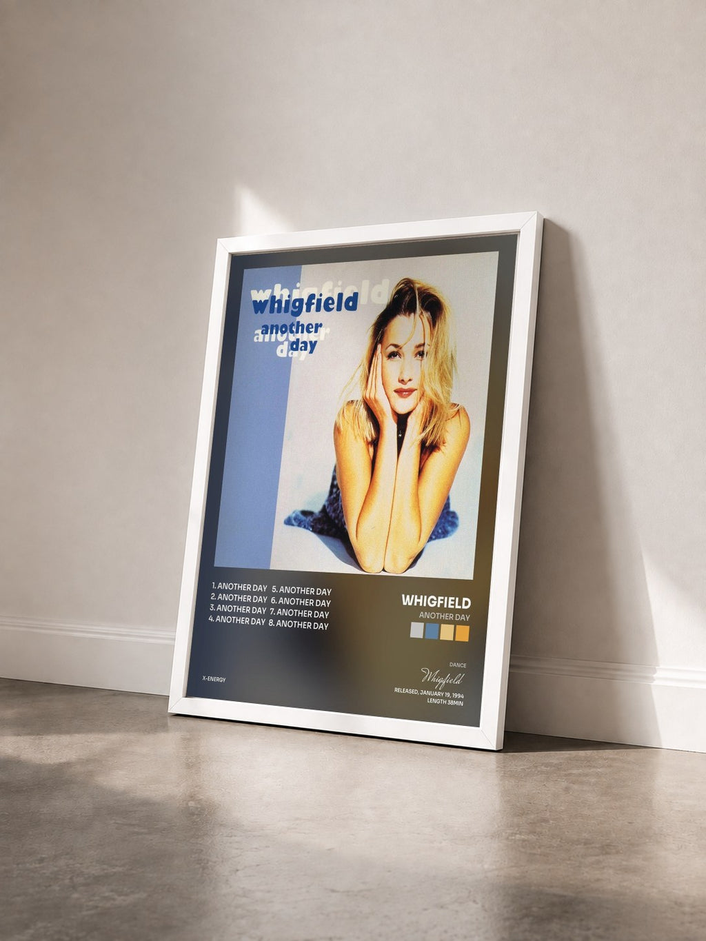 #blanc Tableau de l'album Another Day de Whigfield vu de trois quarts, cadre blanc