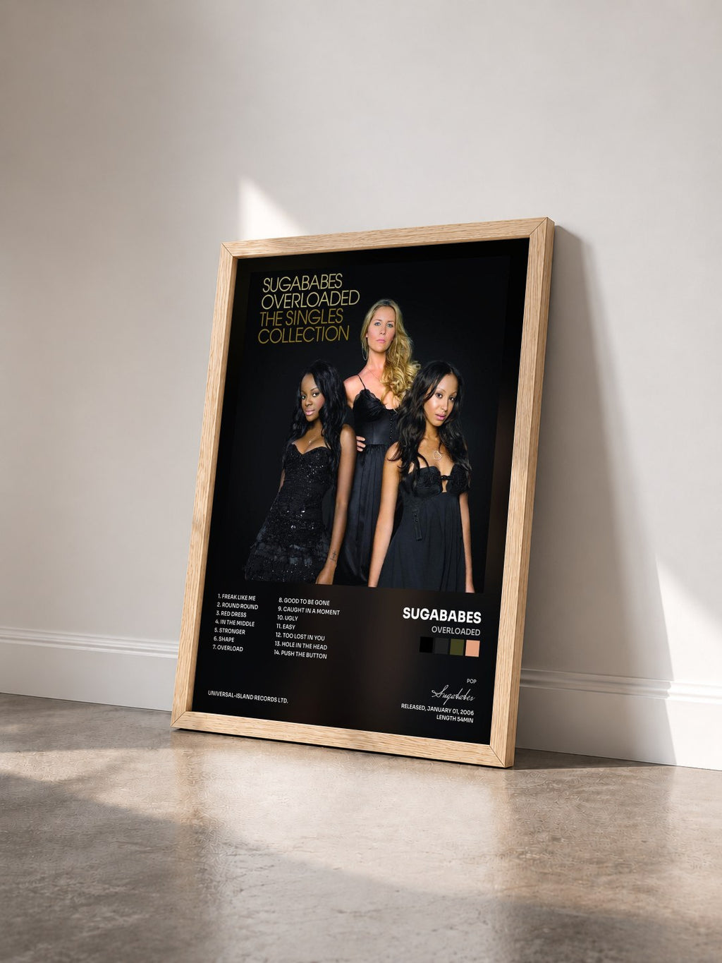 #bois Tableau de l'album Overloaded de Sugababes vu de trois quarts, cadre en bois brut