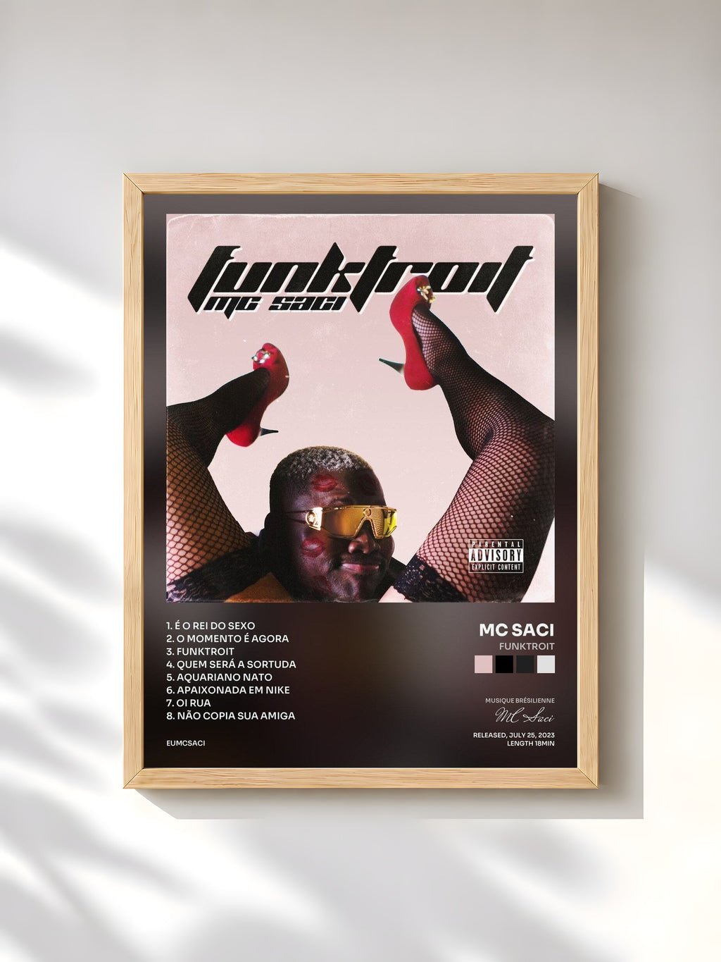 #bois Tableau de l'album Funktroit de MC Saci, cadre en bois brut, imprimé et encadré en France
