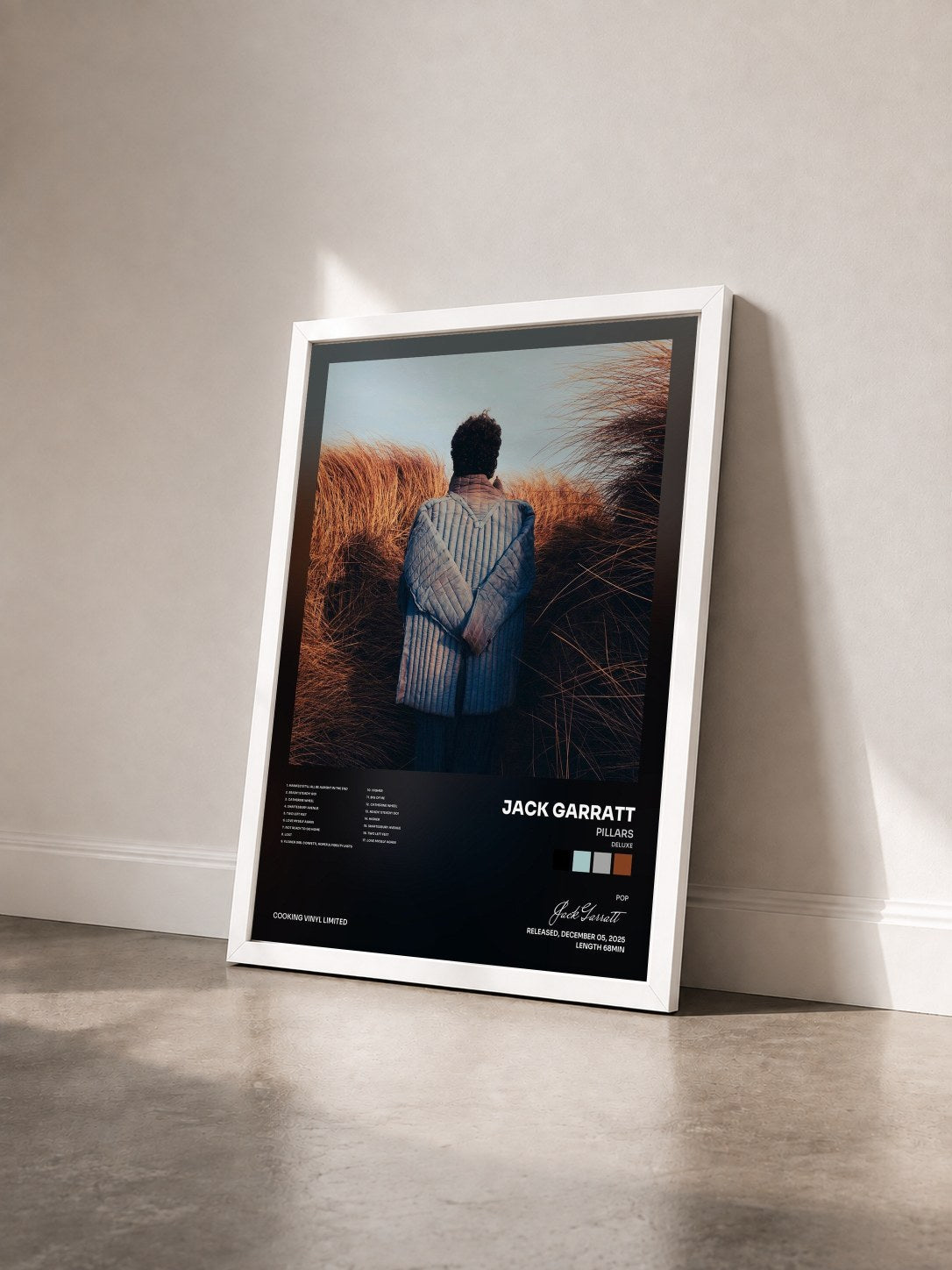 #blanc Tableau de l'album Pillars (Deluxe) de Jack Garratt vu de trois quarts, cadre blanc