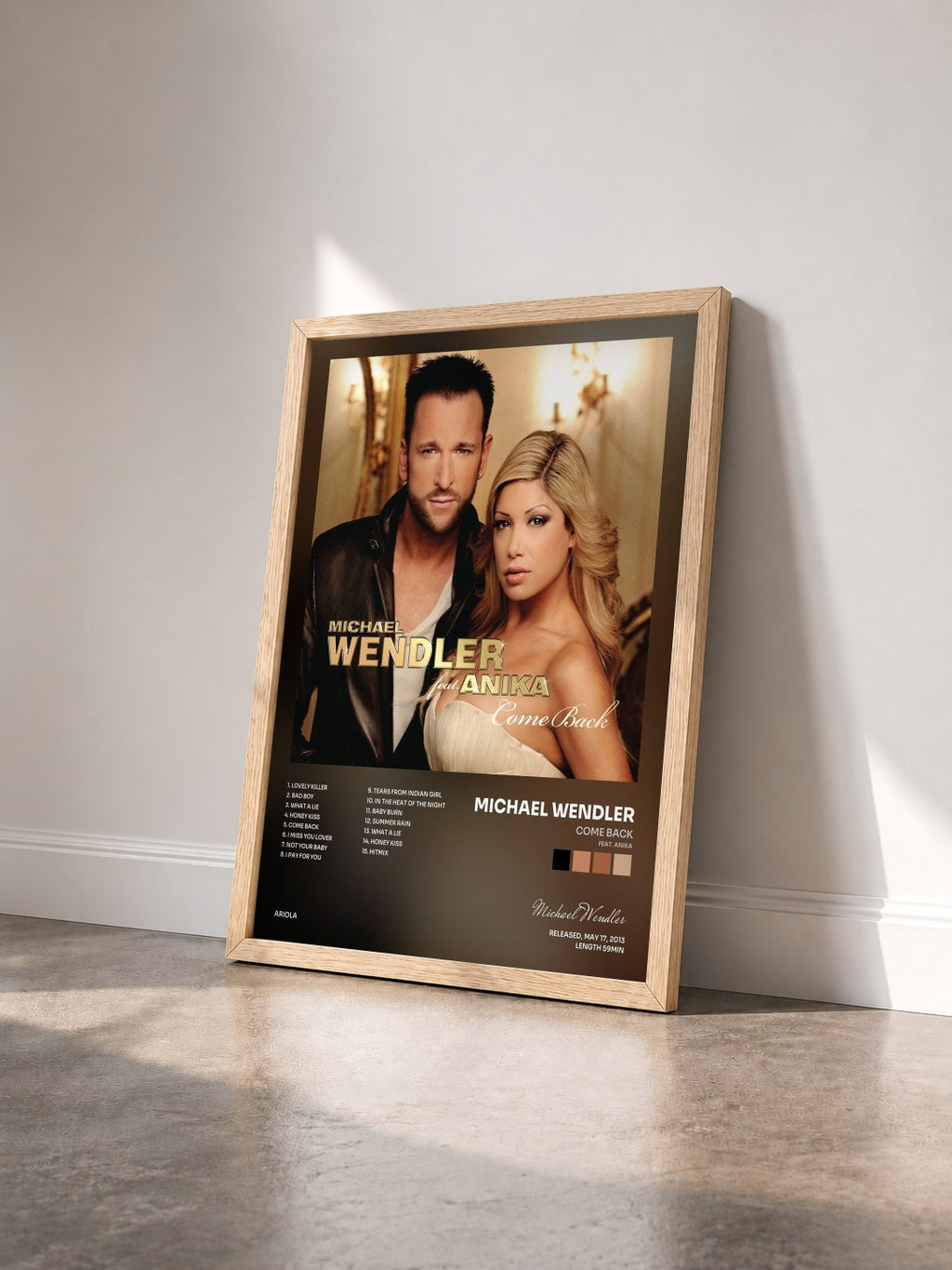 #bois Tableau de l'album Come Back (feat. Anika) de Michael Wendler vu de trois quarts, cadre en bois brut