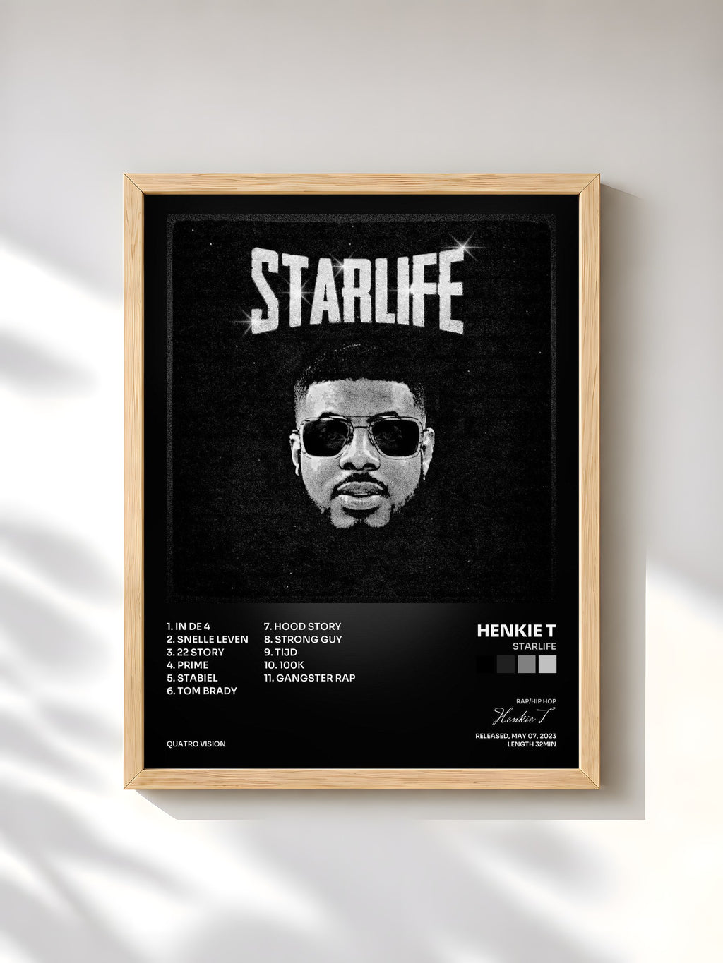 #bois Tableau de l'album Starlife de Henkie T, cadre en bois brut, imprimé et encadré en France