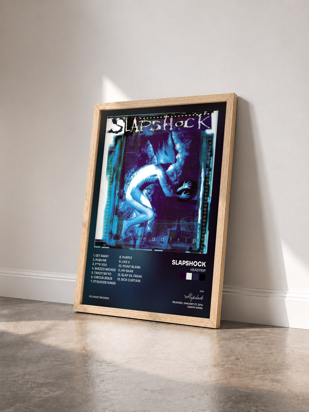 #bois Tableau de l'album Headtrip de Slapshock vu de trois quarts, cadre en bois brut