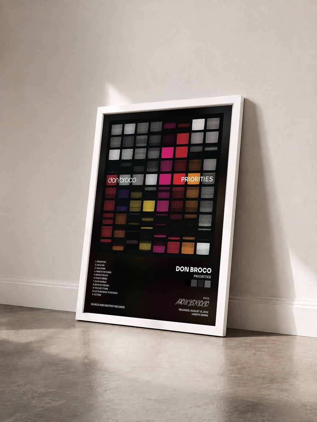 #blanc Tableau de l'album Priorities de DON BROCO vu de trois quarts, cadre blanc