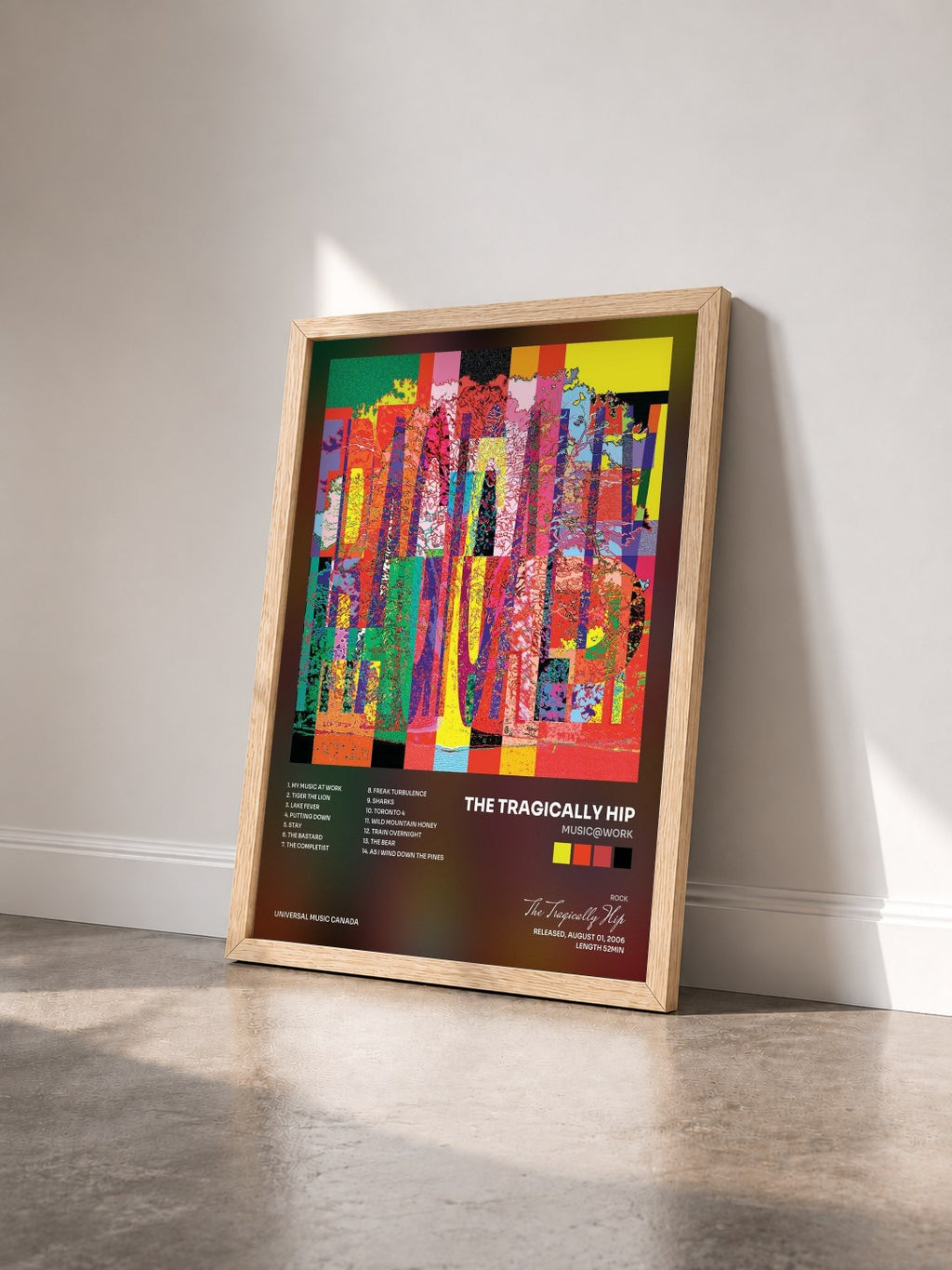 #bois Tableau de l'album Music@Work de The Tragically Hip vu de trois quarts, cadre en bois brut