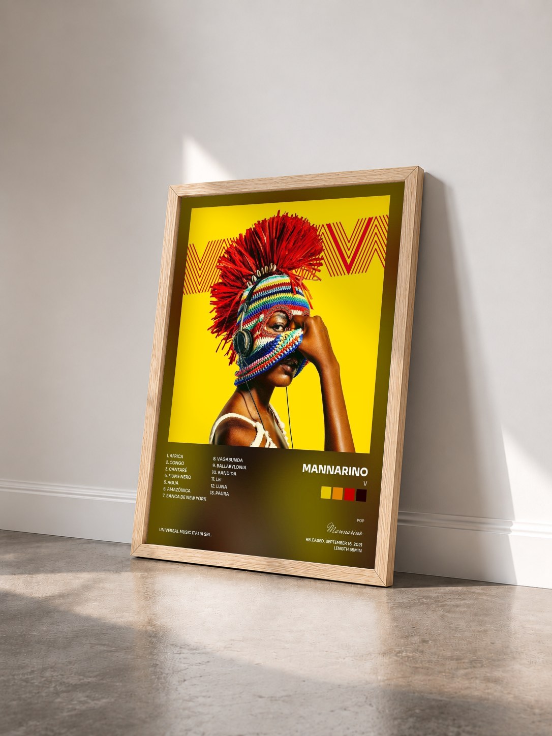 #bois Tableau de l'album V de Mannarino vu de trois quarts, cadre en bois brut