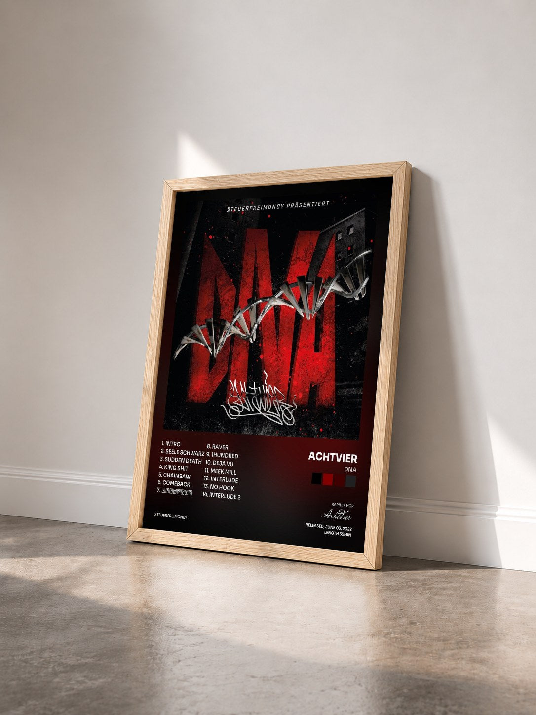 #bois Tableau de l'album DNA de AchtVier vu de trois quarts, cadre en bois brut