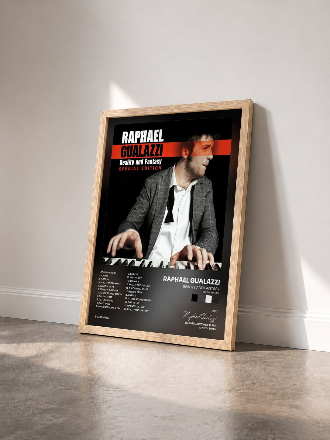 #bois Tableau de l'album Reality And Fantasy (Special Edition) de Raphael Gualazzi vu de trois quarts, cadre en bois brut