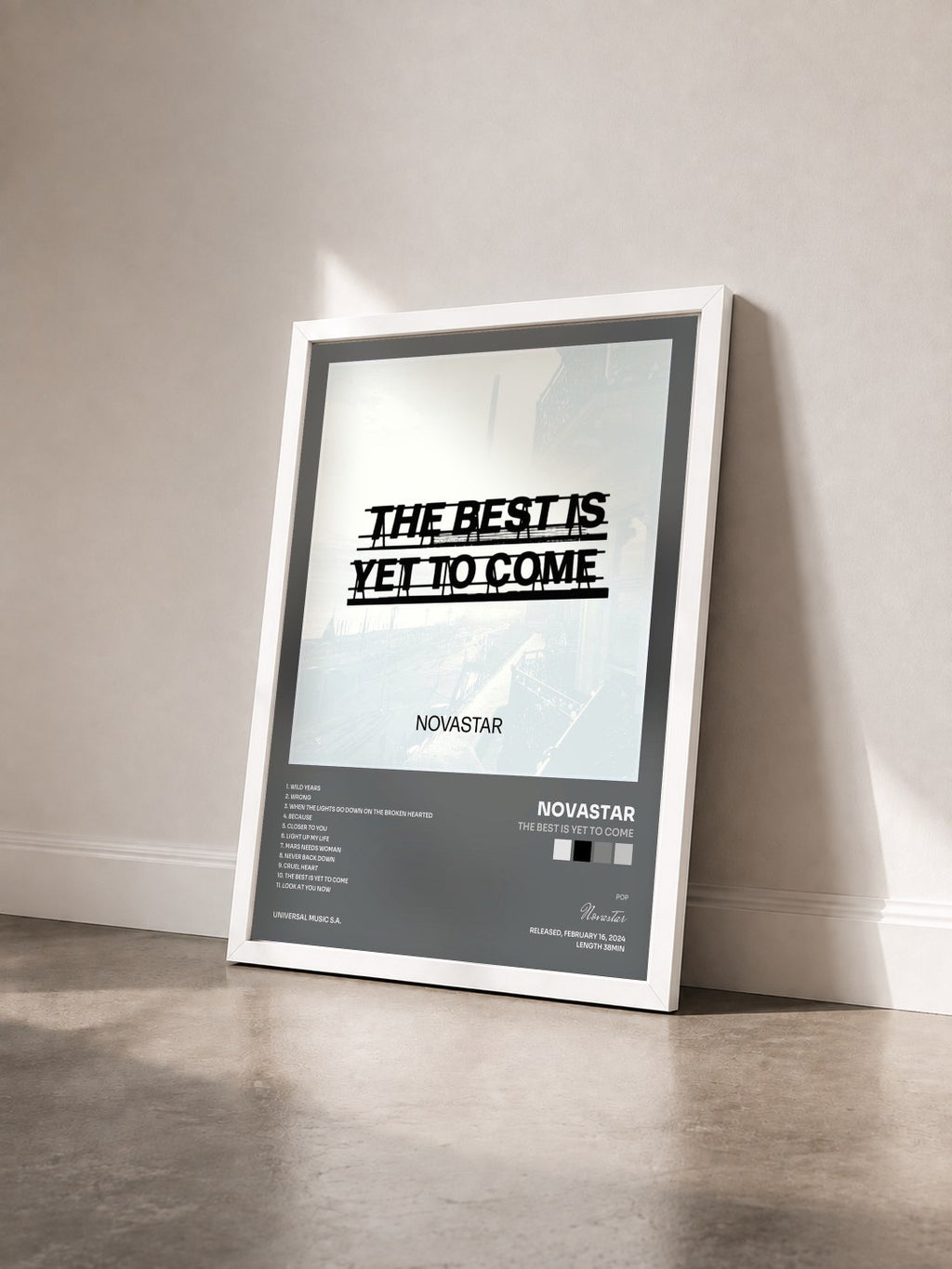 #blanc Tableau de l'album The Best Is Yet To Come de Novastar vu de trois quarts, cadre blanc