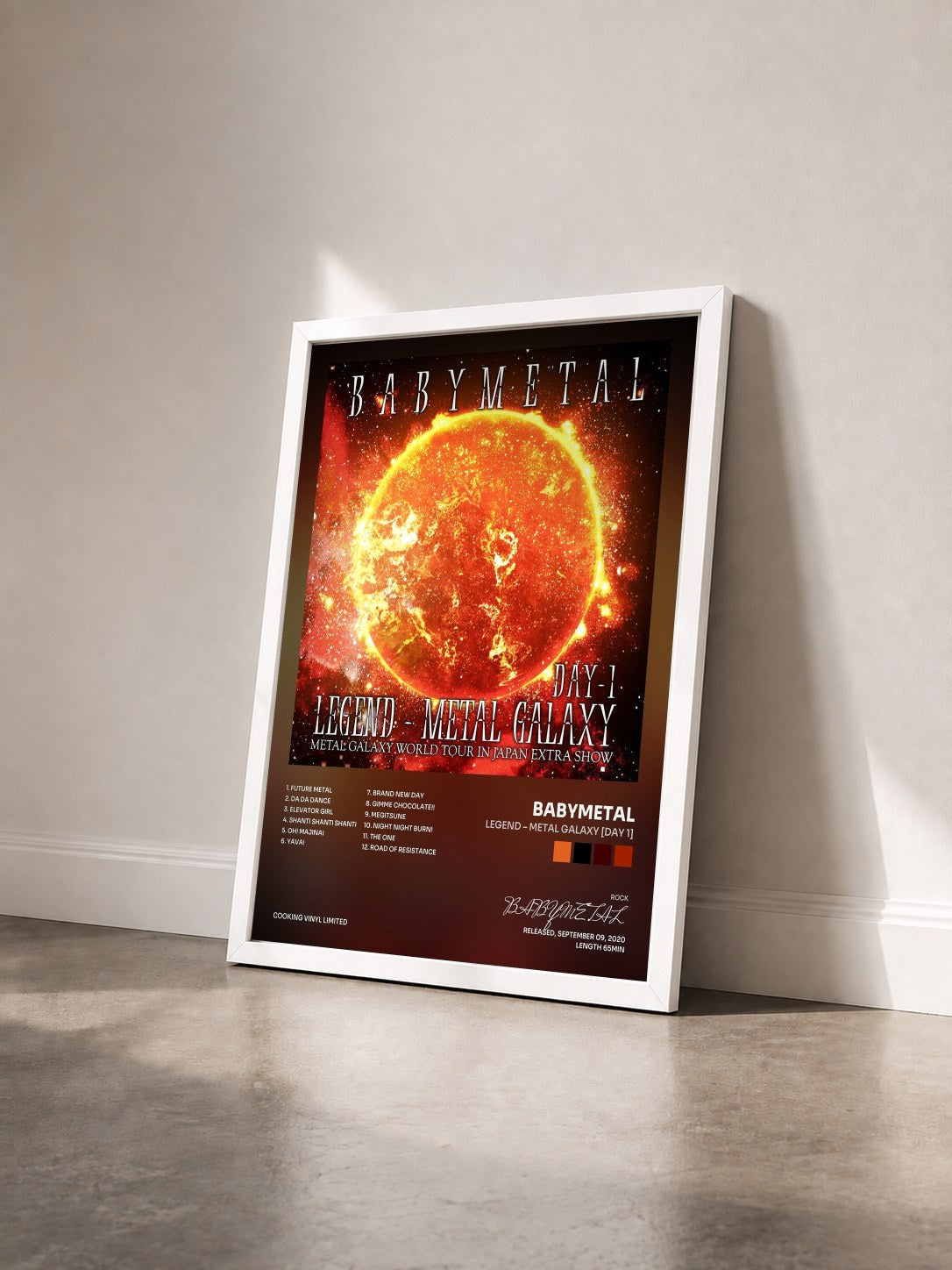 #blanc Tableau de l'album LEGEND – METAL GALAXY [DAY 1] de BABYMETAL vu de trois quarts, cadre blanc