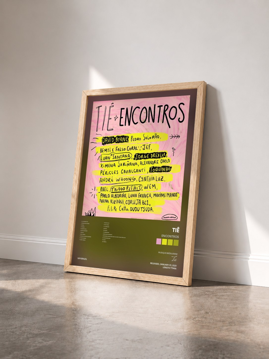 #bois Tableau de l'album Encontros de Tiê vu de trois quarts, cadre en bois brut