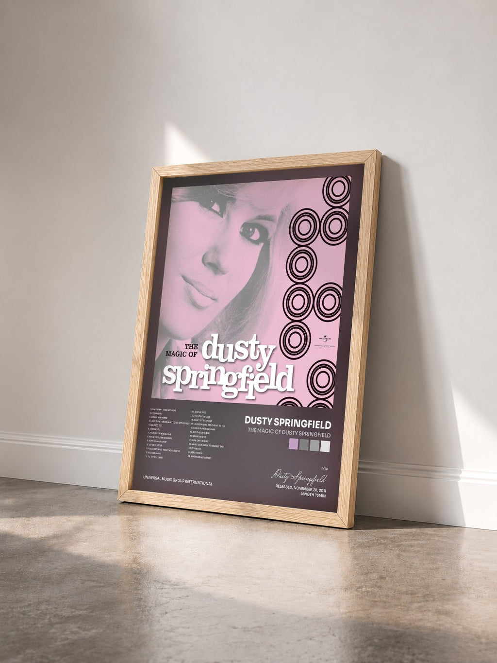 #bois Tableau de l'album The Magic of Dusty Springfield de Dusty Springfield vu de trois quarts, cadre en bois brut