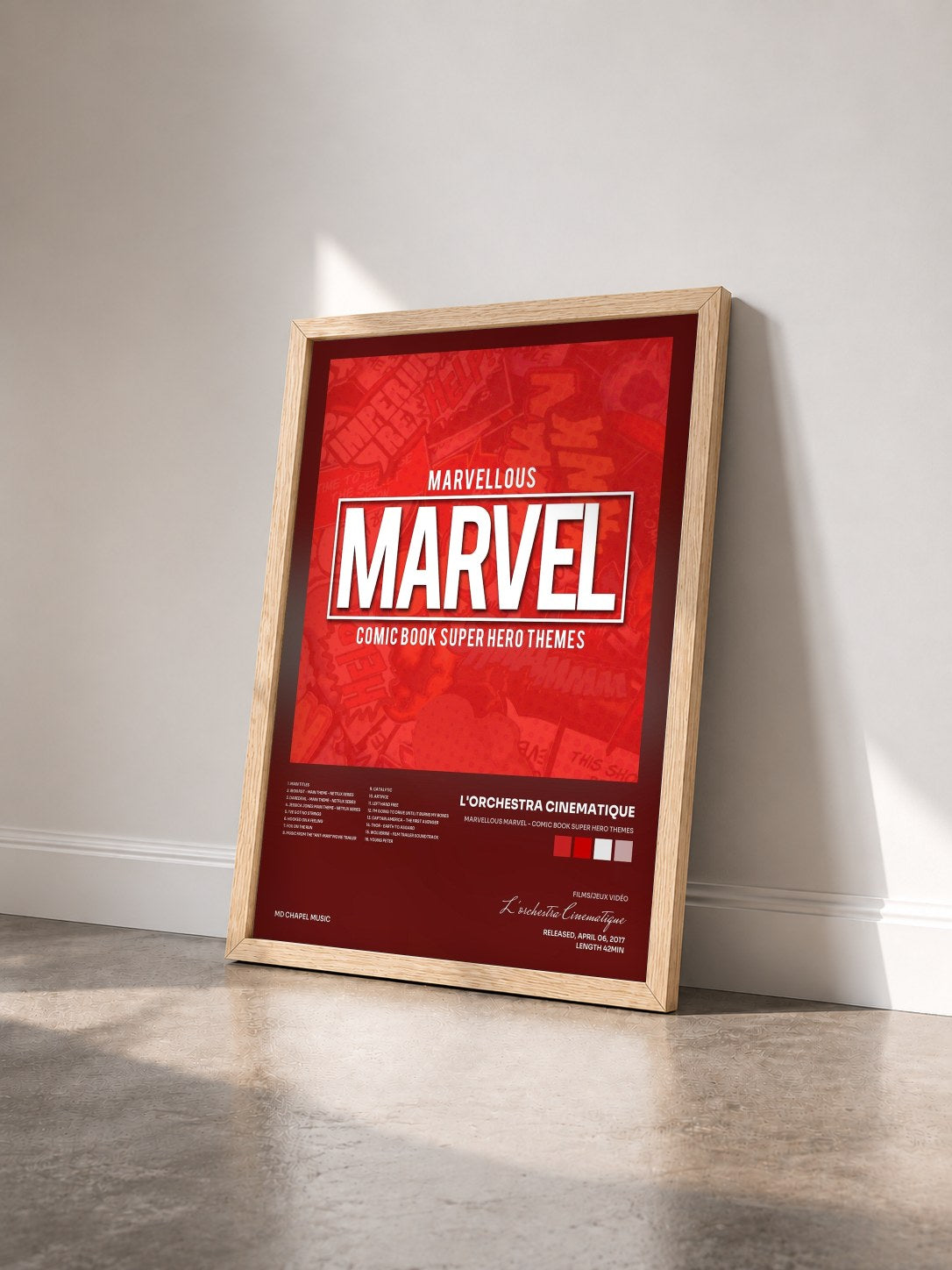 #bois Tableau de l'album Marvellous Marvel - Comic Book Super Hero Themes de L'orchestra Cinematique vu de trois quarts, cadre en bois brut