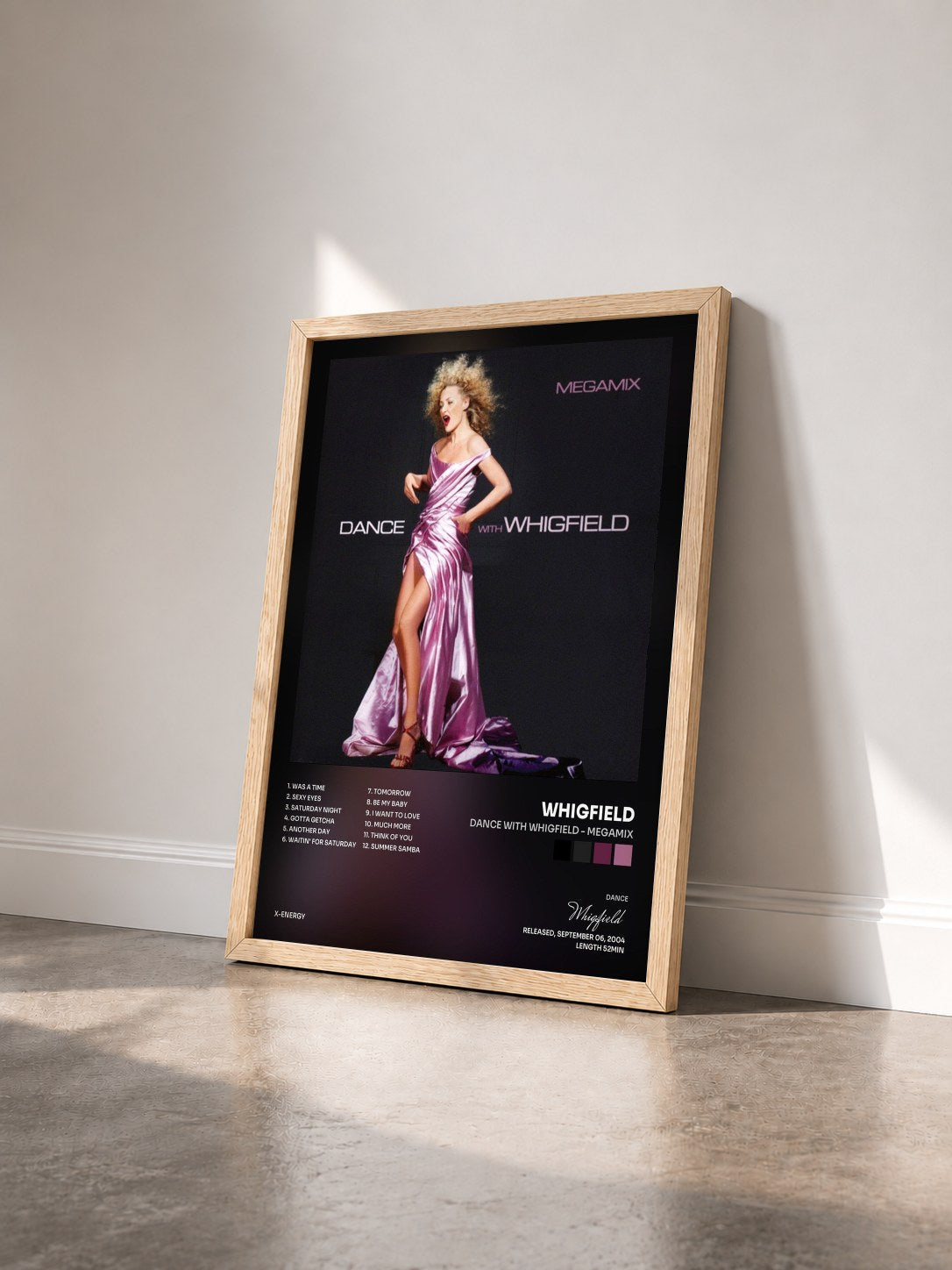 #bois Tableau de l'album Dance with Whigfield - Megamix de Whigfield vu de trois quarts, cadre en bois brut
