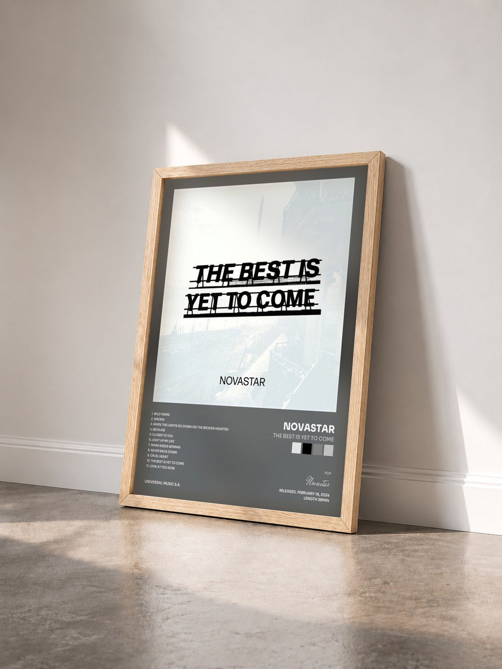 #bois Tableau de l'album The Best Is Yet To Come de Novastar vu de trois quarts, cadre en bois brut