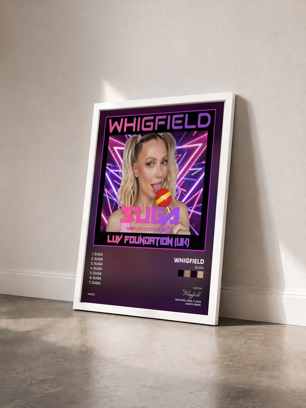 #blanc Tableau de l'album Suga de Whigfield vu de trois quarts, cadre blanc