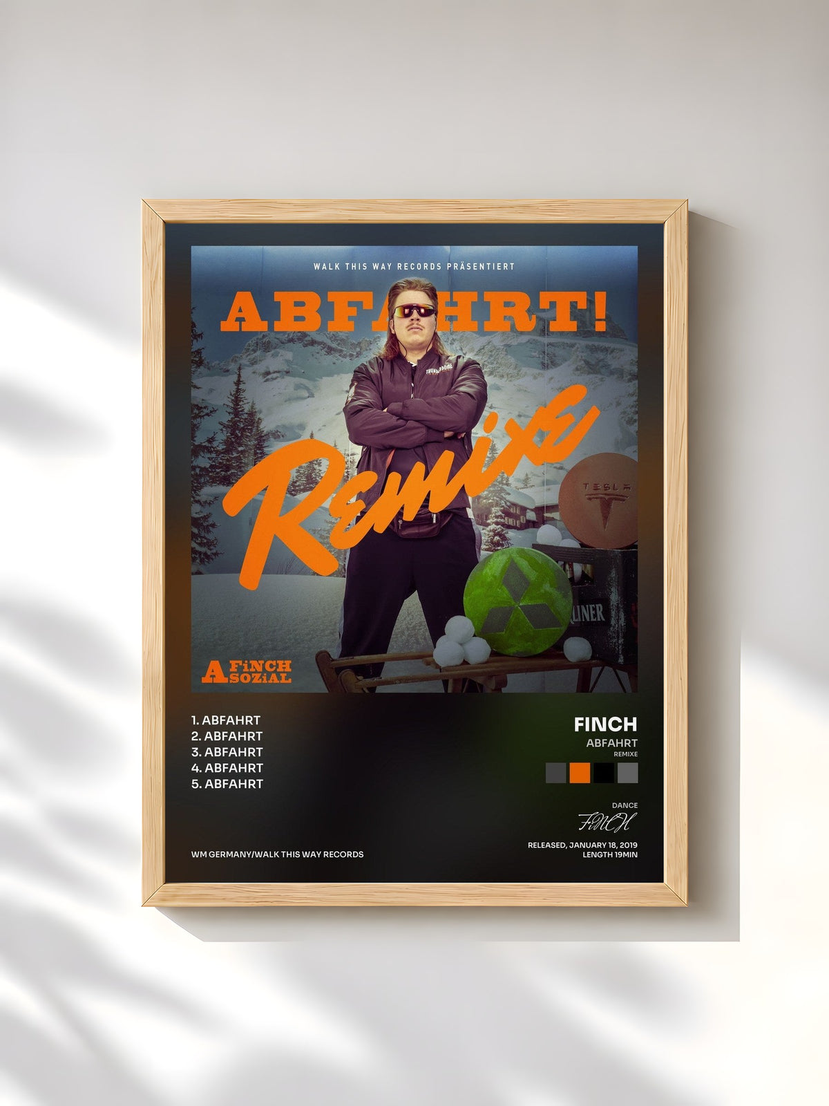 #bois Tableau de l'album Abfahrt (Remixe) de FiNCH, cadre en bois brut, imprimé et encadré en France