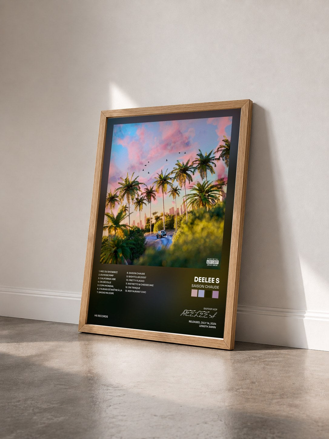 #bois Tableau de l'album Saison chaude de DEELEE S vu de trois quarts, cadre en bois brut