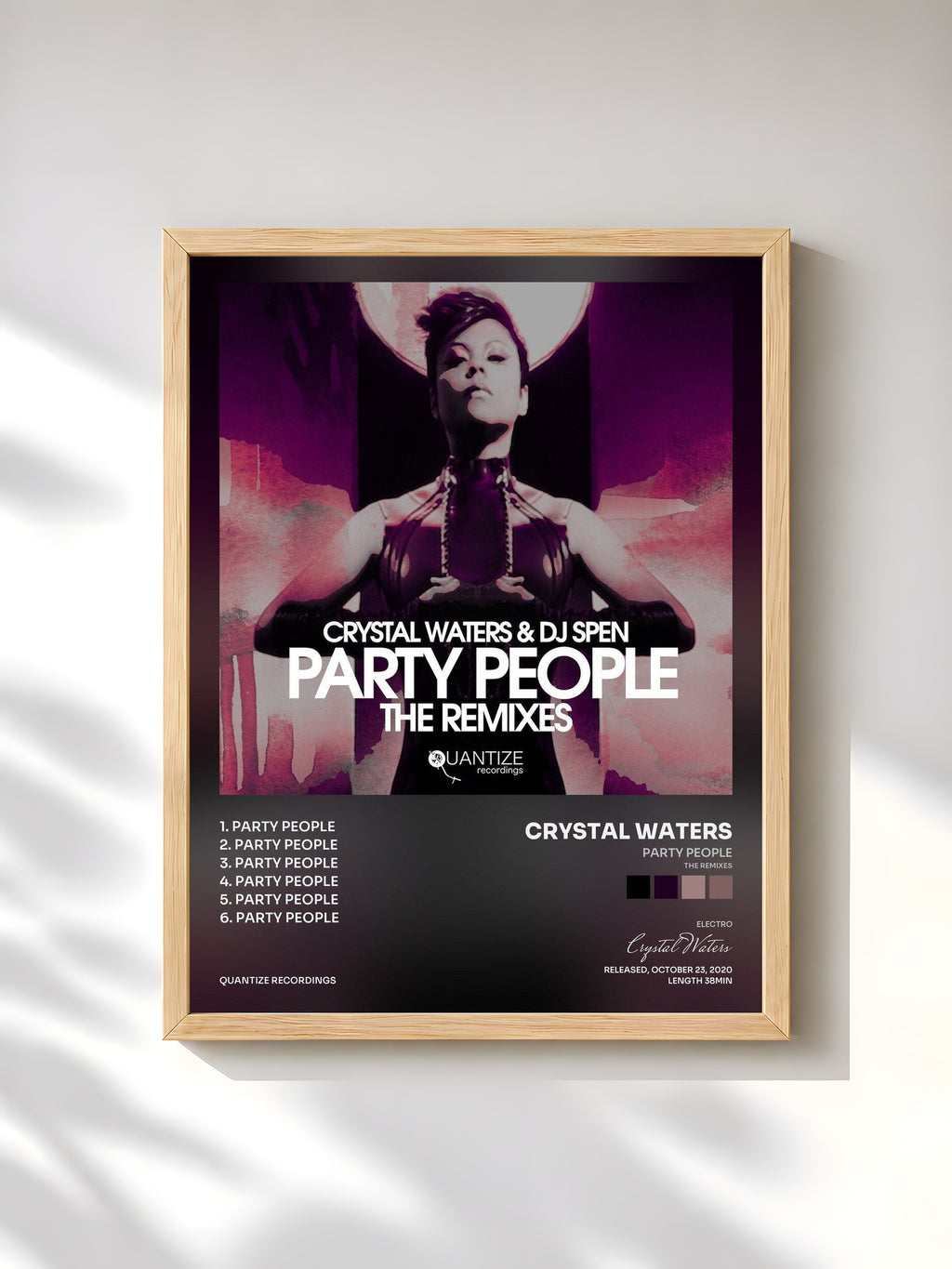 #bois Tableau de l'album Party People (The Remixes) de Crystal Waters, cadre en bois brut, imprimé et encadré en France