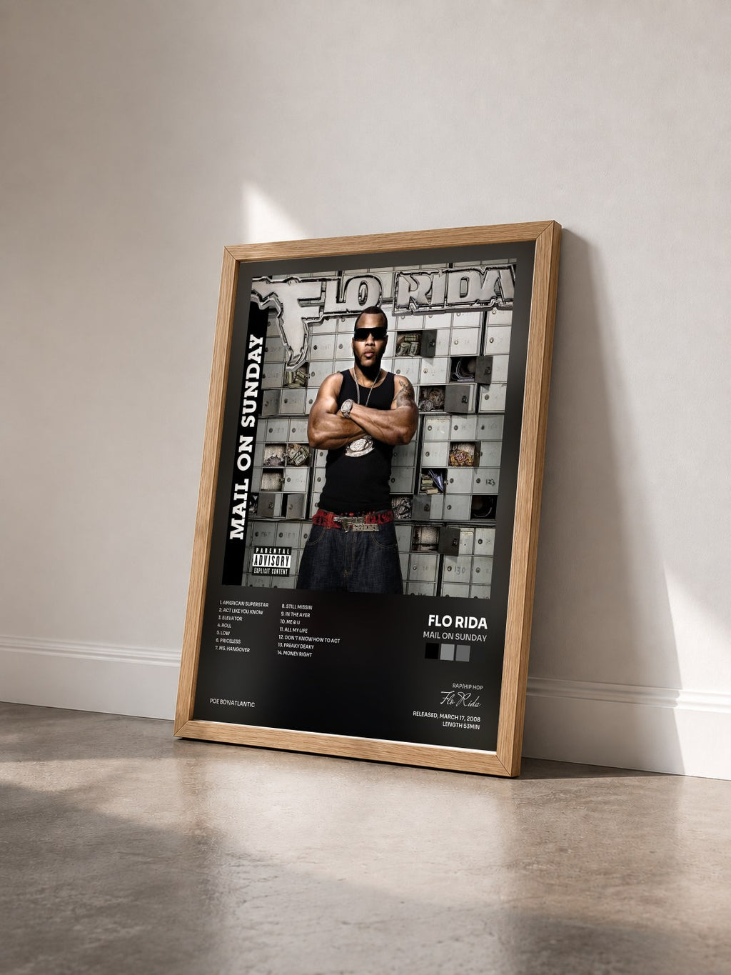 #bois Tableau de l'album Mail on Sunday de Flo Rida vu de trois quarts, cadre en bois brut