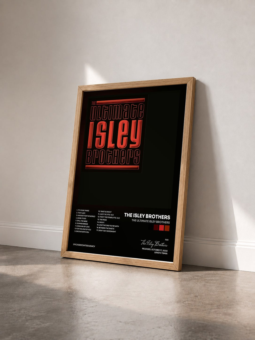 #bois Tableau de l'album The Ultimate Isley Brothers de The Isley Brothers vu de trois quarts, cadre en bois brut