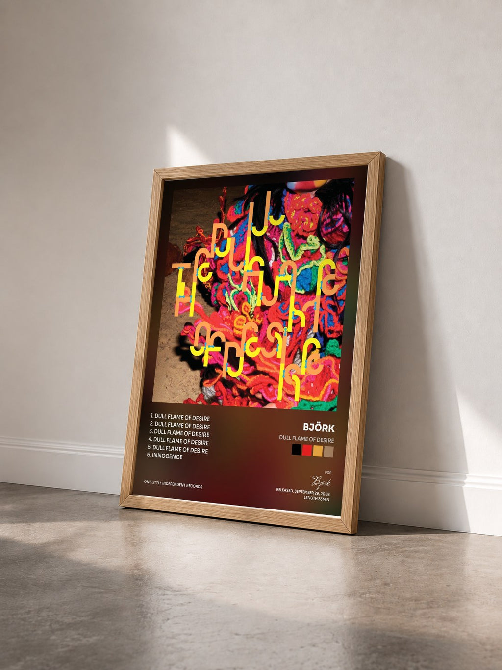 #bois Tableau de l'album Dull Flame Of Desire de Björk vu de trois quarts, cadre en bois brut