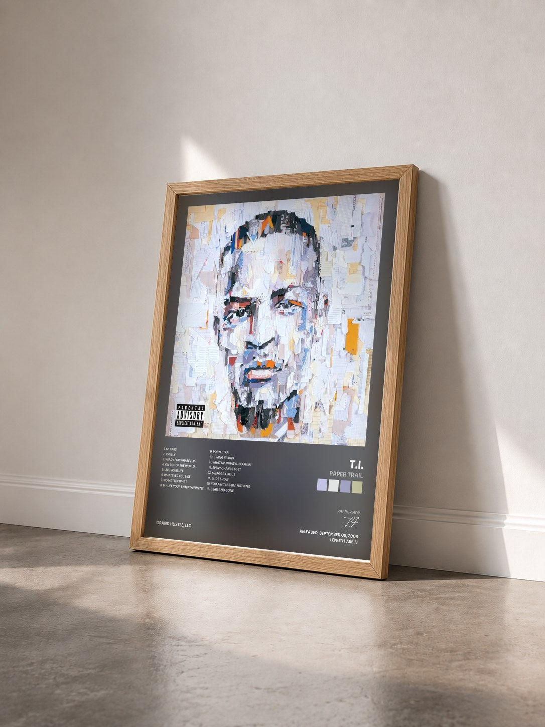 #bois Tableau de l'album Paper Trail de T.I. vu de trois quarts, cadre en bois brut