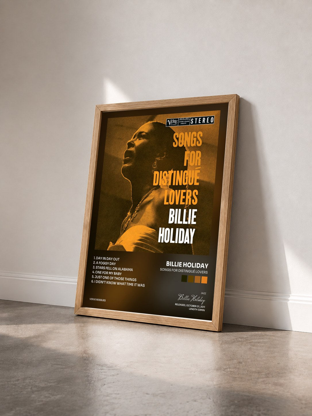 #bois Tableau de l'album Songs For Distingué Lovers de Billie Holiday vu de trois quarts, cadre en bois brut