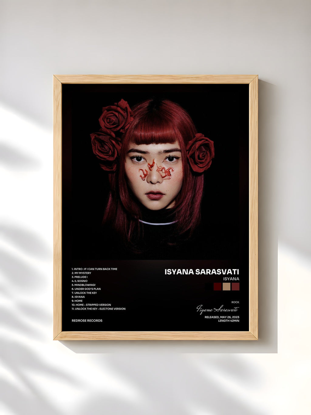 #bois Tableau de l'album ISYANA de Isyana Sarasvati, cadre en bois brut, imprimé et encadré en France