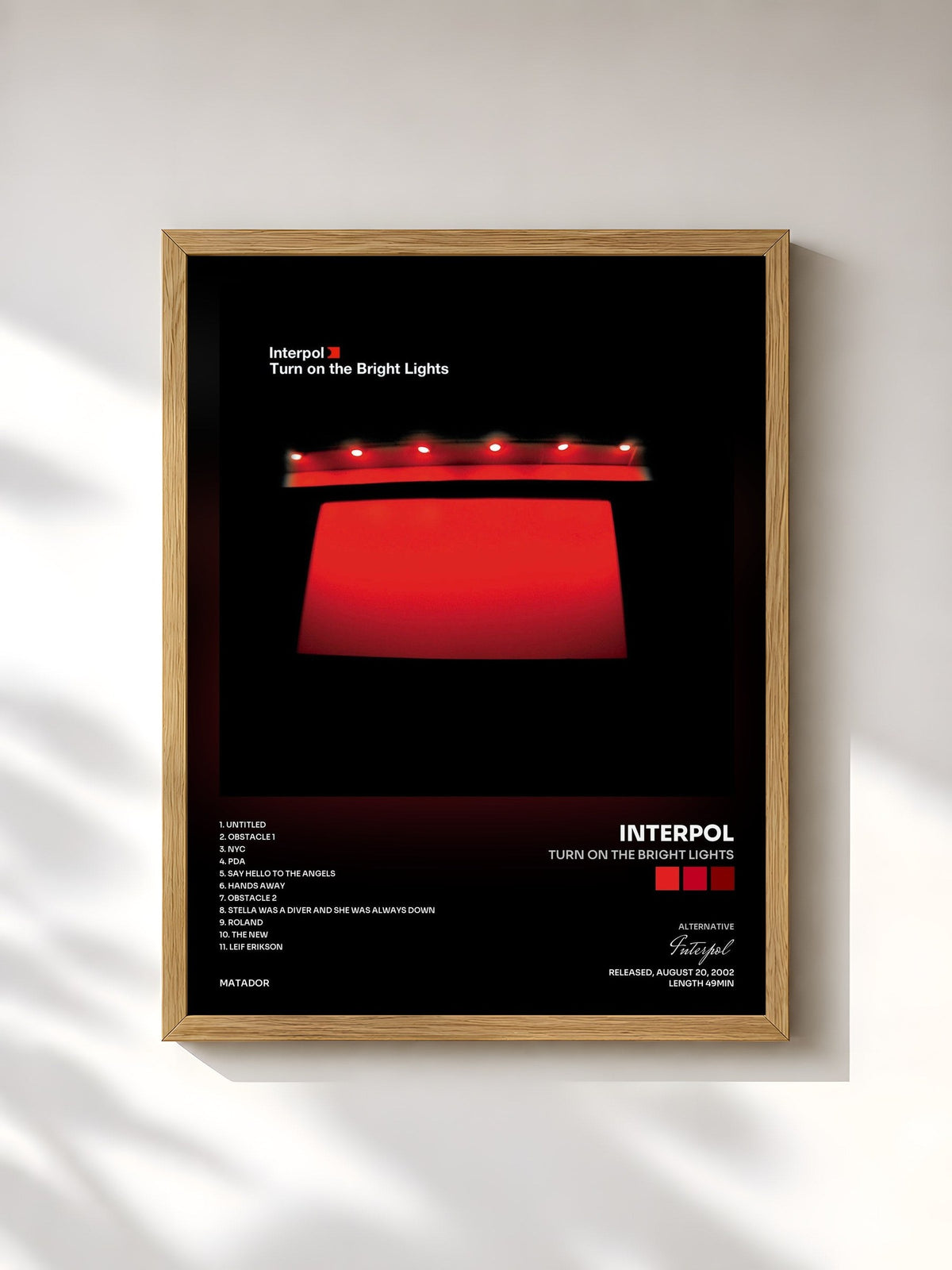 #bois Tableau de l'album Turn On The Bright Lights de Interpol, cadre en bois brut, imprimé et encadré en France