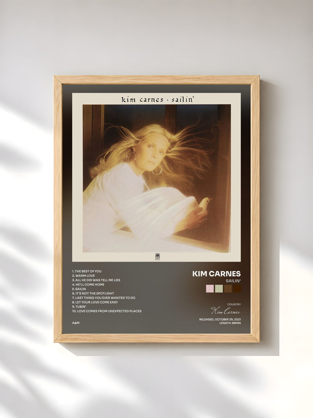 #bois Tableau de l'album Sailin' de Kim Carnes, cadre en bois brut, imprimé et encadré en France