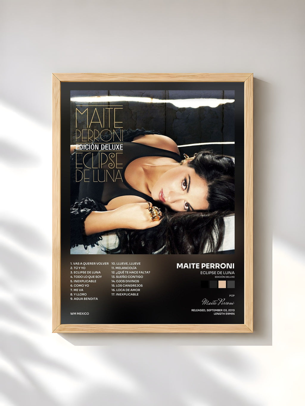 #bois Tableau de l'album Eclipse De Luna (Edición Deluxe) de Maite Perroni, cadre en bois brut, imprimé et encadré en France