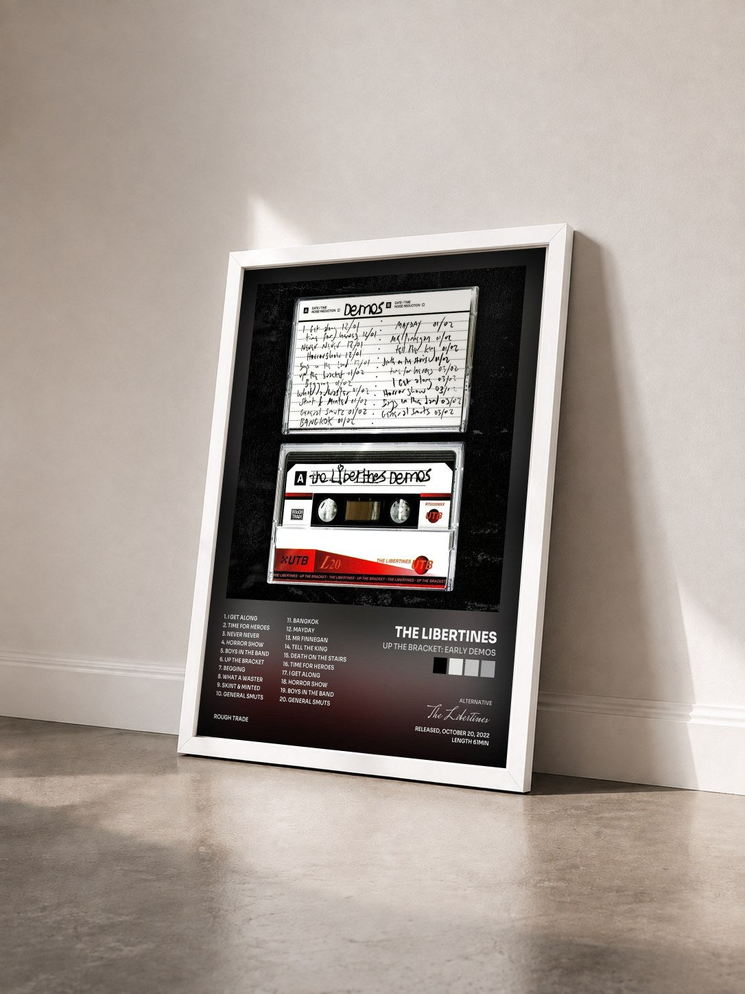 #blanc Tableau de l'album Up the Bracket: Early Demos de The Libertines vu de trois quarts, cadre blanc