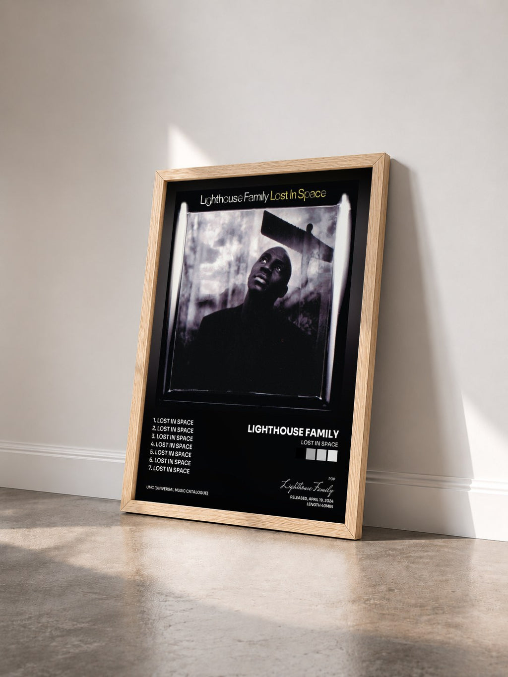 #bois Tableau de l'album Lost In Space de Lighthouse Family vu de trois quarts, cadre en bois brut